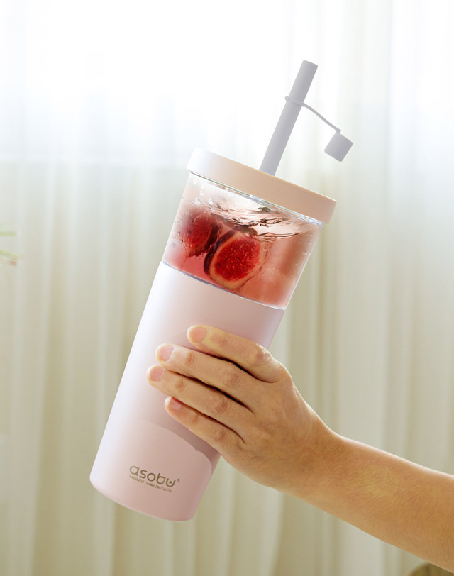 아소부 캐나다 아소부 빨대텀블러 앤 스테인레스컵 2IN1 마리나 845ml 착용컷
