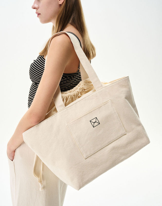 델코퍼 PICNIC BAG [NATURAL] 착용컷
