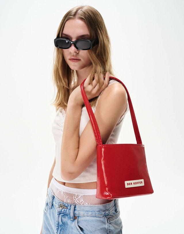 델코퍼 CANDY ENAMEL [RED] 착용컷