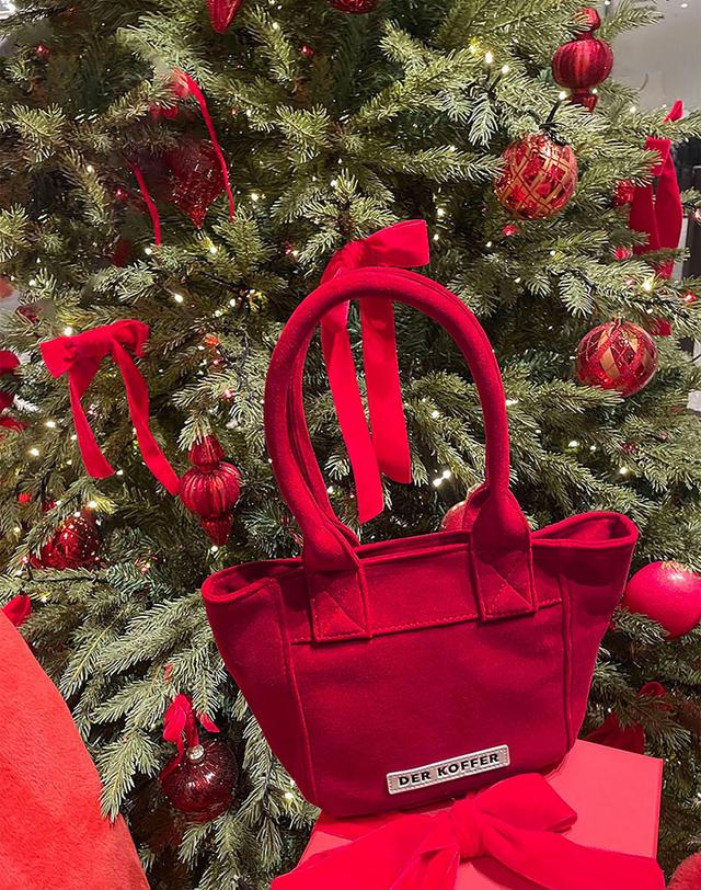 델코퍼 SHOPPER SUEDE [RED]_MINI 착용컷