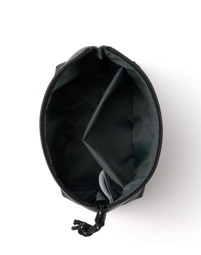 델코퍼 HARMONY POUCH (M-SIZE) [EBONY] 착용컷
