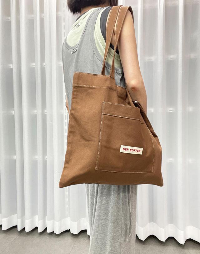 델코퍼 SHOPPER POCKET BAG [BROWN] 착용컷