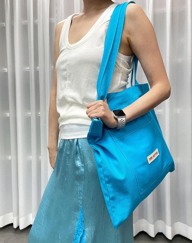 델코퍼 SHOPPER POCKET BAG [L/BLUE] 착용컷