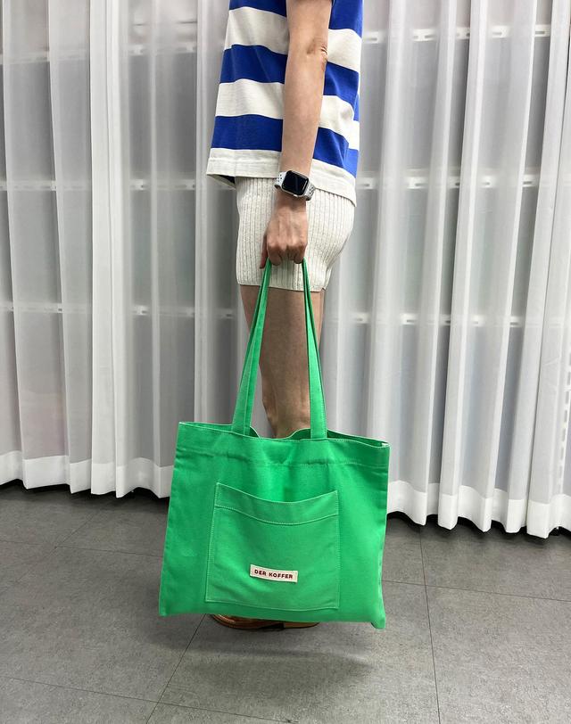 델코퍼 SHOPPER POCKET BAG [L/GREEN] 착용컷
