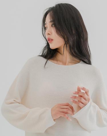 [세컨스킨] 라운드넥 긴팔 풀오버_FT9300
