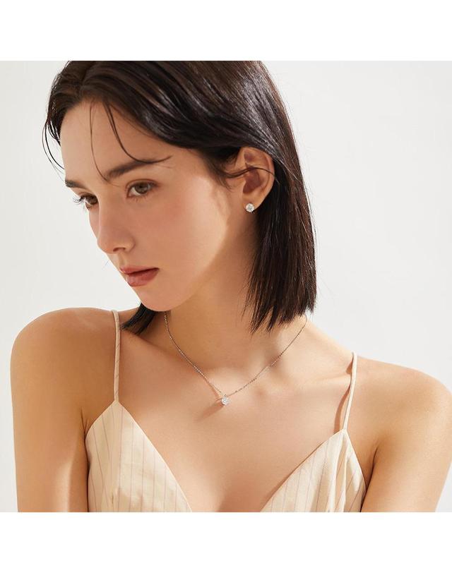 도로시 [도로시] 14k18k 클라라 모이사나이트 6프롱 펜던트 (1캐럿/2캐럿) 착용컷