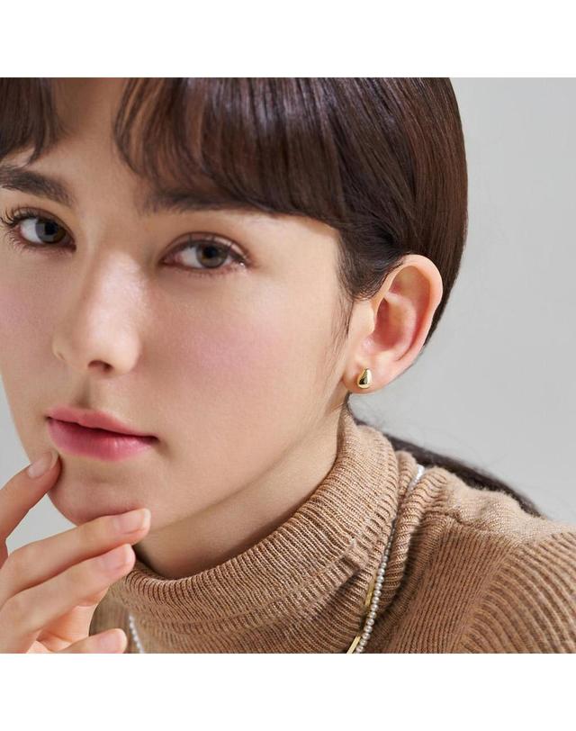 도로시 [도로시] 14k 페블 물방울 귀걸이 착용컷