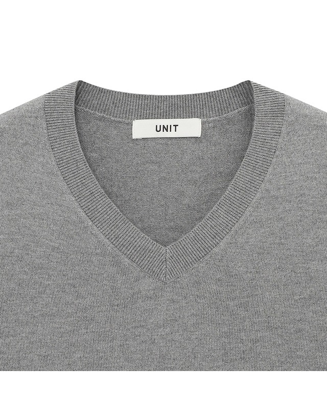 유닛 캐시미어 블렌디드 베이직 아네모네 브이넥 풀오버 (UFKKVN321N-M/GREY) 착용컷