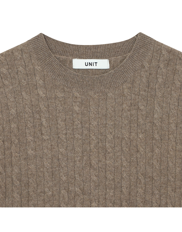 유닛 캐시미어 케이블 반팔 지니아 크루넥 풀오버 (UFKKCN310C-L/BROWN) 착용컷