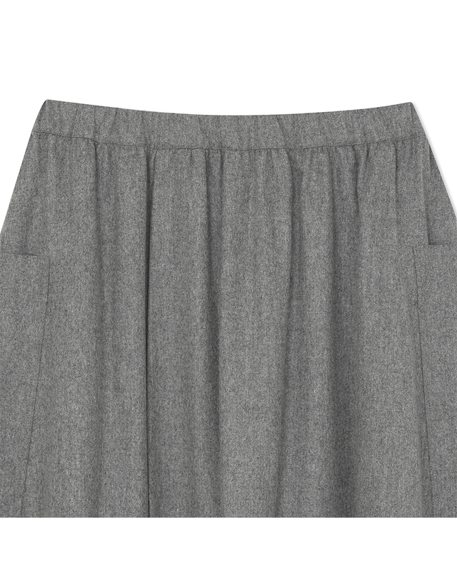 유닛 울 블렌드 언밸런스 세지 플레어 스커트 (UFKWBS485N-GREY) 착용컷