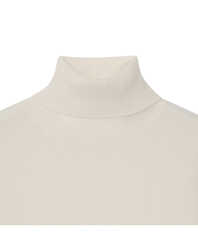 유닛 캐시미어 베이직 터틀넥 튜베로즈 풀오버 (UFKKTN440C-WHITE) 착용컷