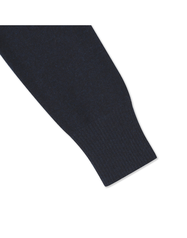유닛 캐시미어 베이직 터틀넥 튜베로즈 풀오버 (UFKKTN440C-NAVY) 착용컷