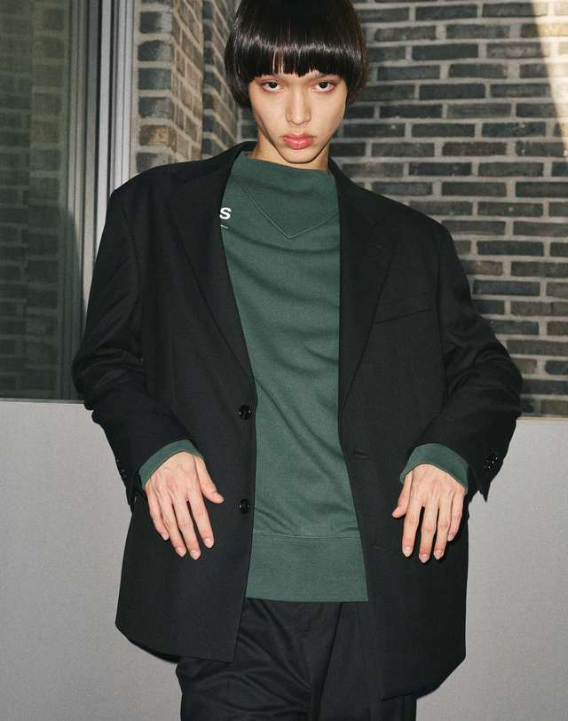 하우스 HAUS 언스트럭처드 자켓 블랙 (세미오버핏)_CSJUC05HSB 착용컷