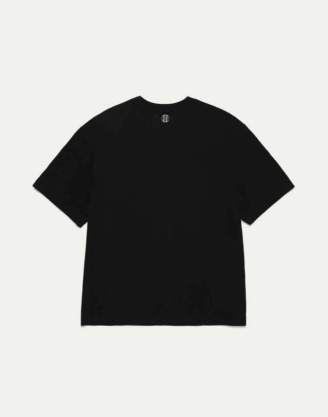 하우스 프린티드 컨셉 티셔츠 블랙 착용컷