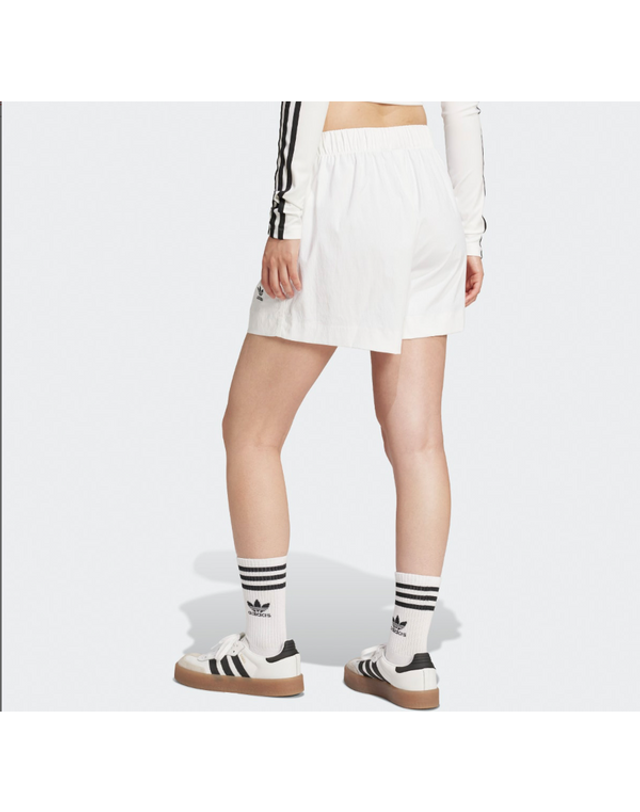 에비씨마트 [갤러리아] [ADIDAS] 에센셜 립스톱 쇼츠 ESS S SHORTS JD1510 착용컷