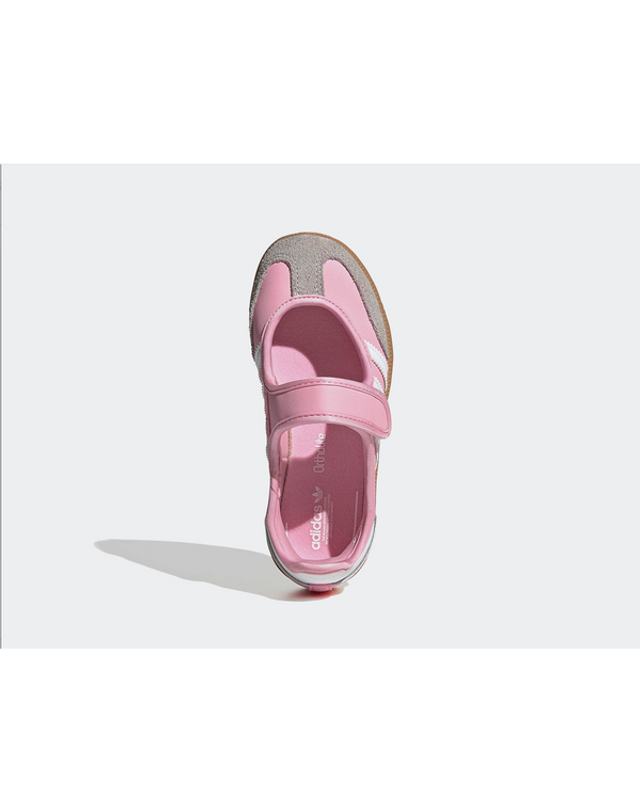 에비씨마트 [갤러리아] [ADIDAS] 삼바 제인 인펀트 SAMBA JANE I JP9543 착용컷