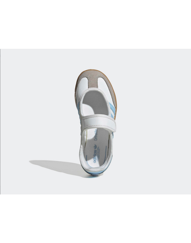 에비씨마트 [갤러리아] [ADIDAS] 삼바 제인 인펀트 SAMBA JANE I JQ9322 착용컷