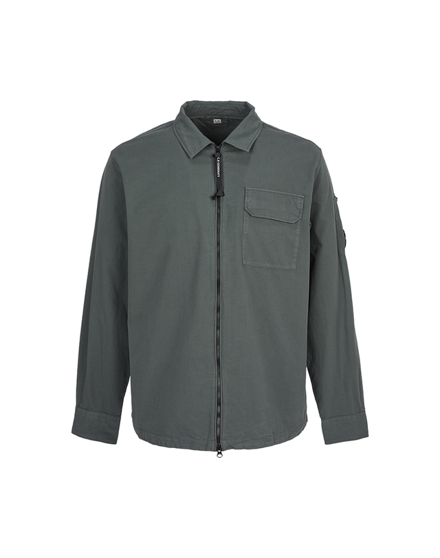 씨피 컴퍼니 26FW CP컴퍼니 남성 오버셔츠 자켓 20CMOS705A 110143G 921 착용컷