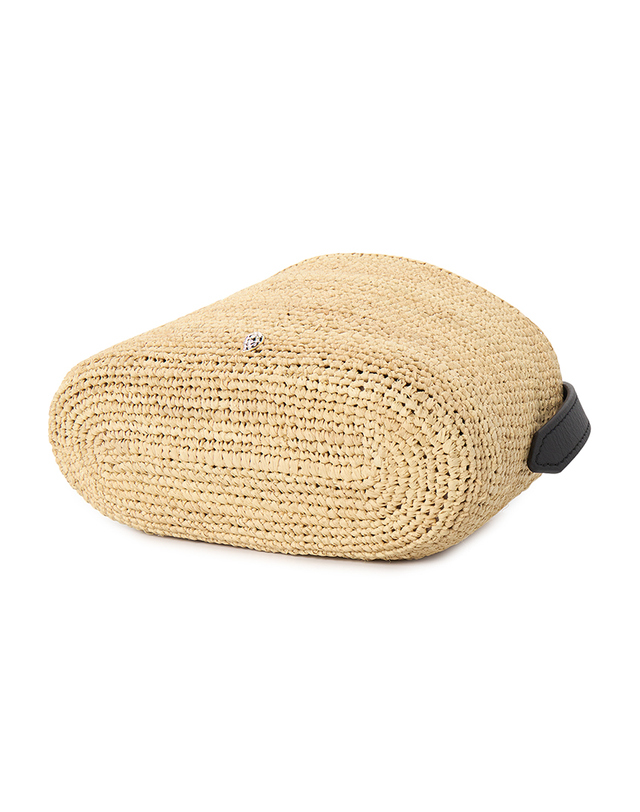 헬렌카민스키 26FW 헬렌카민스키 날린 라피아 여성 크로스백 BAG52312 NATURAL 착용컷