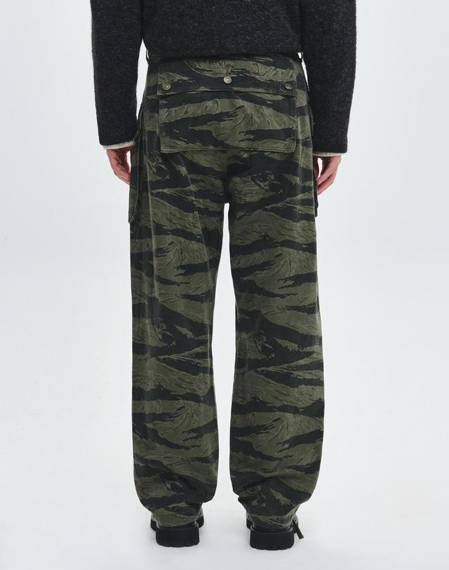힐리먼트 스코그 카고 팬츠 (CAMO) 착용컷