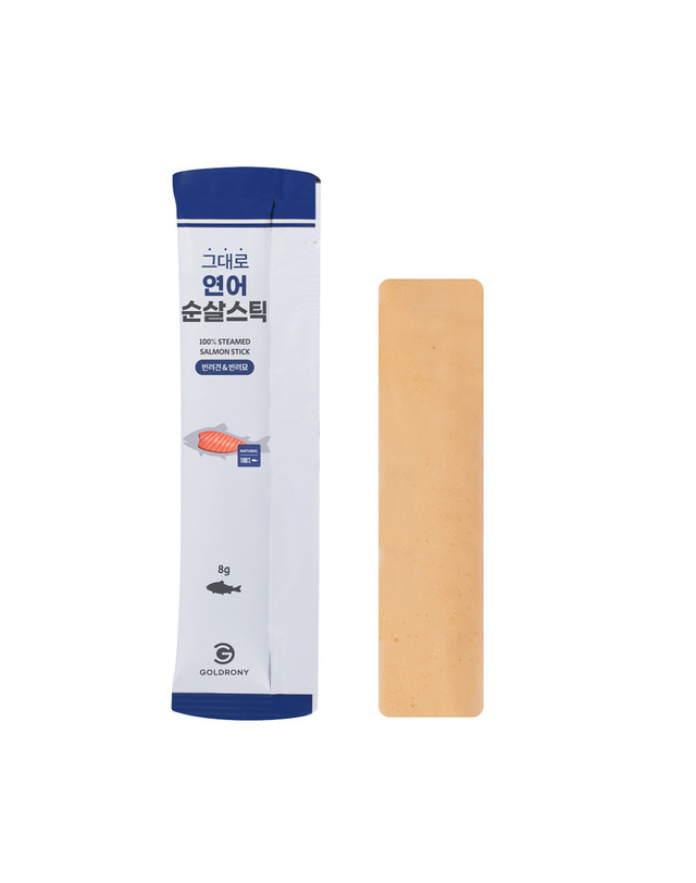골드로니 그대로 순살스틱 연어 4개입 강아지 고양이 간식 착용컷