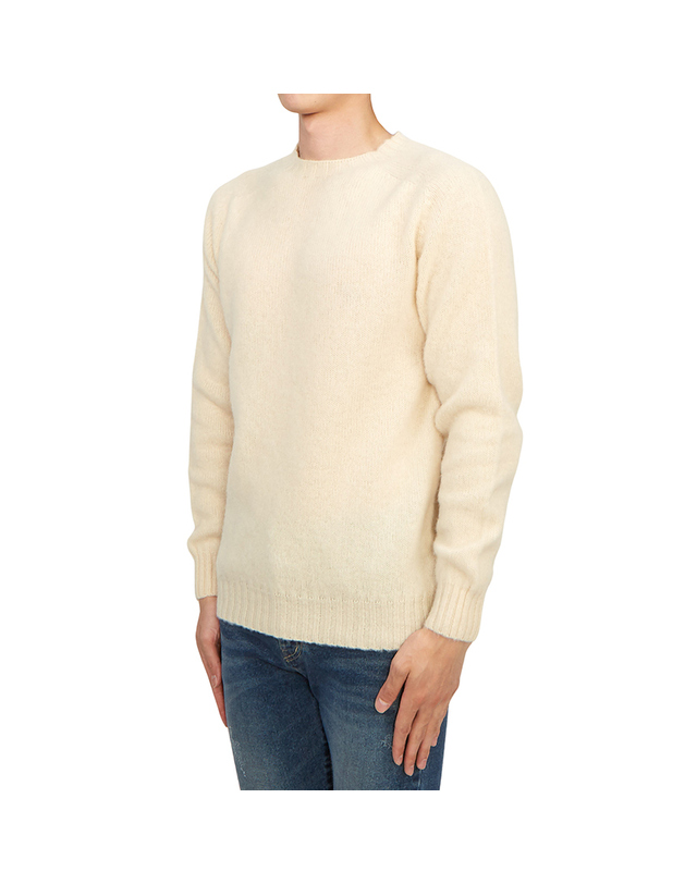 할리오브스코틀랜드 할리 오브 스코틀랜드 쉐기독 남성 니트 M3834 7 CREAM 착용컷