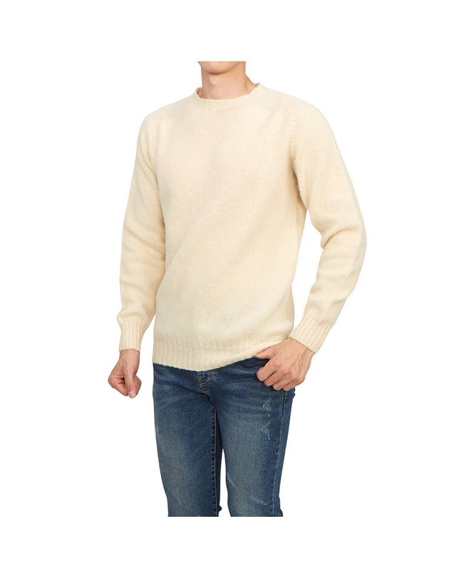 할리오브스코틀랜드 할리 오브 스코틀랜드 쉐기독 남성 니트 M3834 7 CREAM 착용컷