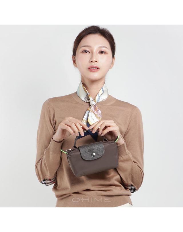 롱샴 (당일출고) 롱샴 파우치 리폼백 르 플리아쥬 탑핸들 미니 신상모음 34175 택1 착용컷