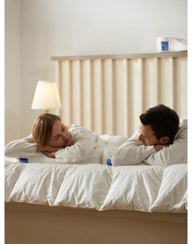 가누다 가누다 블루라벨 안단테(Soft) 기능성 경추 베개 2개세트 착용컷
