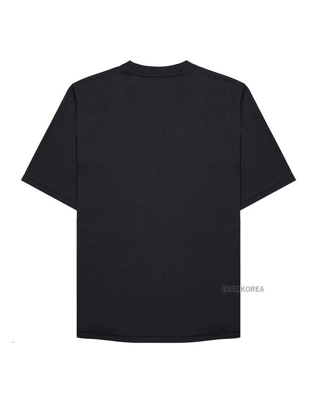난가 [난가] SS25 남성 프레임 로고 티셔츠 N2500 1M509 A BLK 착용컷