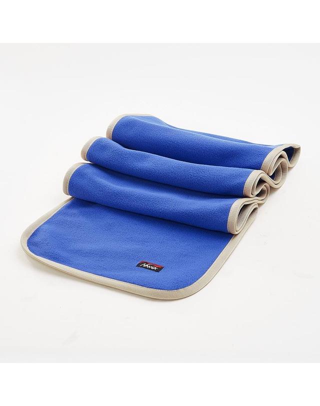 난가 [난가] FW26 에어 웜 플리스 머플러 N2630 3E078A BLU 착용컷