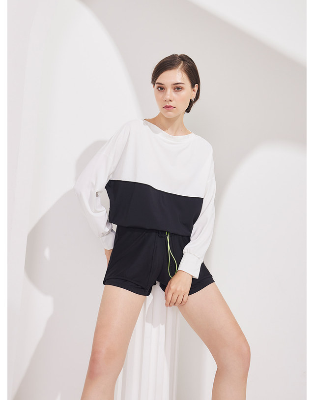보헤미안블루 스트링타이 보트넥 여성 루즈핏 래쉬가드 착용컷