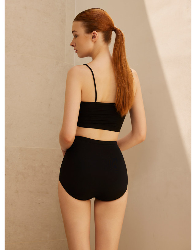 보헤미안블루 젯블랙 컴포트핏 바인딩 비키니 착용컷