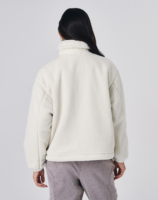 스파이더 [스파이더] 여성 셜파 하이브리드 자켓 SPJWCNJK353WIVY 착용컷