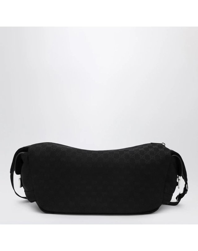 구찌 [해외직구] 26 S/S 구찌 라지 블랙 크로스바디 백 인 GG 패브릭 854746FAE8V-1000 B0052527790 착용컷