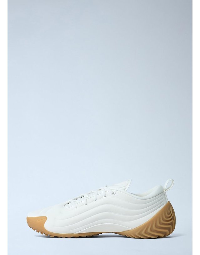 나이키 [해외직구] 25 F/W 나이키 ASTRA ULTRA 스니커즈 FZ5778-101 B0111754347 착용컷