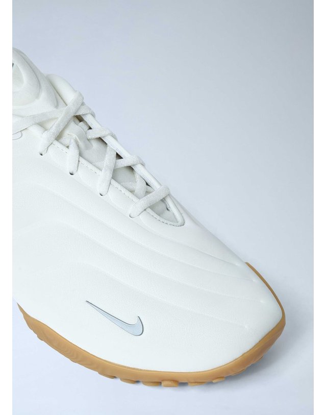 나이키 [해외직구] 25 F/W 나이키 ASTRA ULTRA 스니커즈 FZ5778-101 B0111754347 착용컷