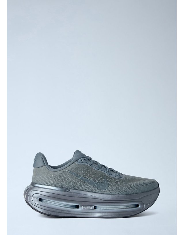 나이키 [해외직구] 26 S/S 나이키 보메로 프리미엄 스니커즈 IR1988-084 B0112042081 착용컷