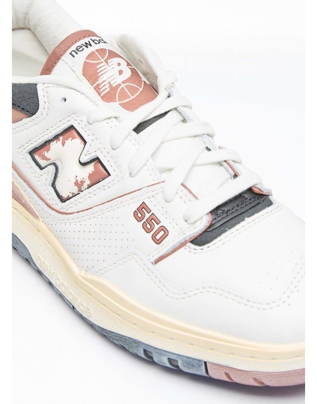 뉴발란스 [해외직구] 24 S/S 뉴발란스 550 스니커즈 BB550VGC B0111121372 착용컷