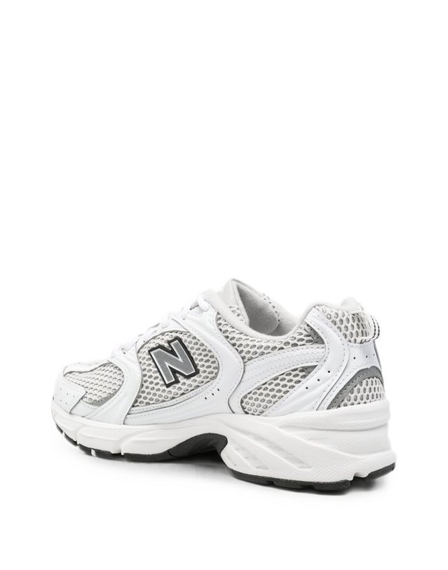 뉴발란스 [해외직구] 뉴발란스 530 스니커즈 U530KLBWHITE/SILVERMETALLIC/BLACK B0712212293 착용컷