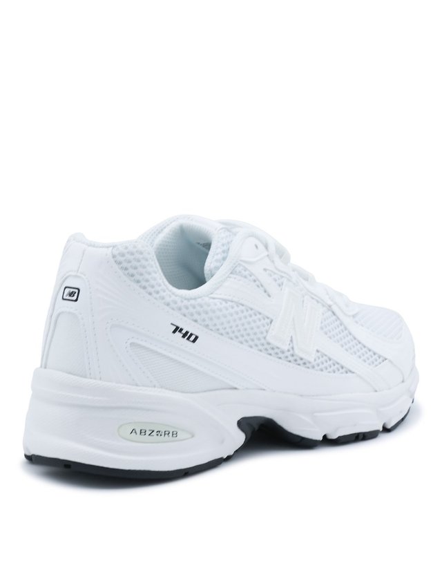 뉴발란스 [해외직구] 뉴발란스 화이트 740 스니커즈 U740WW2NB WHITE B0482237625 착용컷