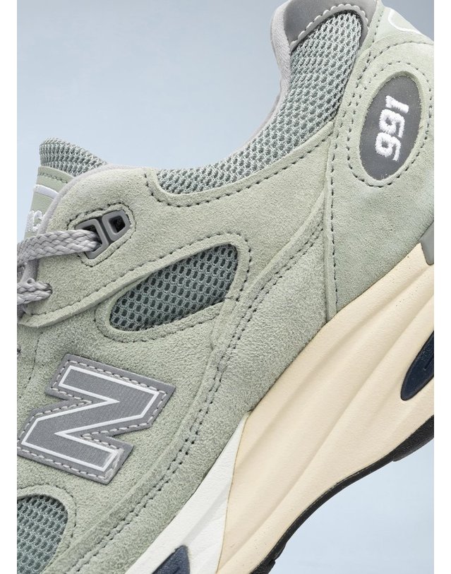뉴발란스 [해외직구] 26 S/S 뉴발란스 MADE 인 UK 991V2 스니커즈 U991BB2 B0112258398 착용컷