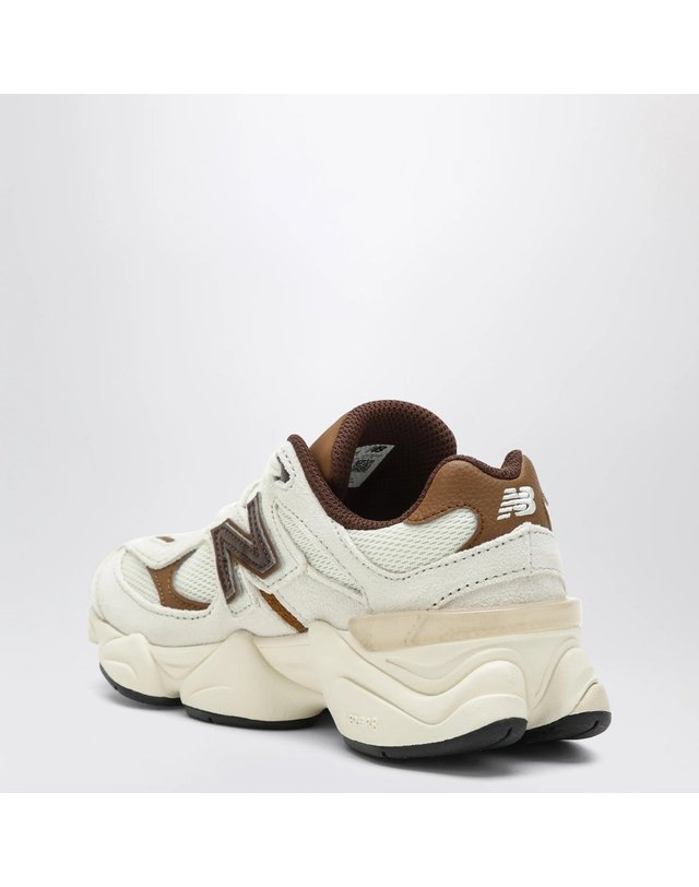 뉴발란스 [해외직구] 26 F/W 뉴발란스 9060 베이지 메쉬 & 스웨이드 슈즈 (KIDS ) P90602HQSUE-BA B0052315031 착용컷
