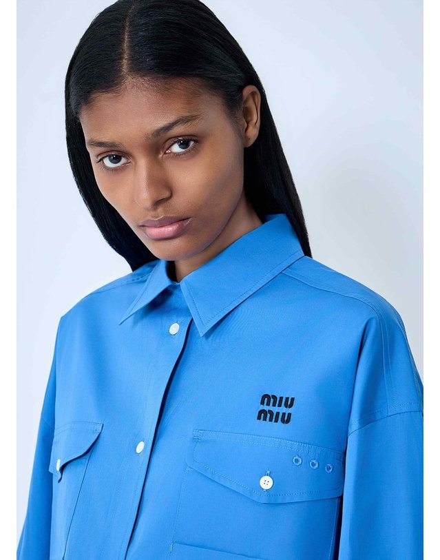 미우미우 [해외직구] 26 S/S 미우미우 크롭 유틸리티 셔츠 MK2025 10RG F0237 B0111926902 착용컷