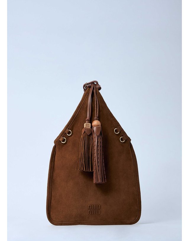 미우미우 [해외직구] 25 F/W 미우미우 스웨이드 핸드백 WITH TASSELS 5BA295 2CSS F0316 B0111655334 착용컷