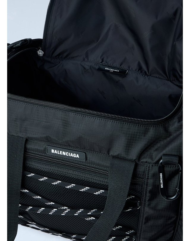 발렌시아가 [해외직구] 26 S/S 발렌시아가 HIKE GYM 백 866699 2ACGN 1000 B0112189630 착용컷