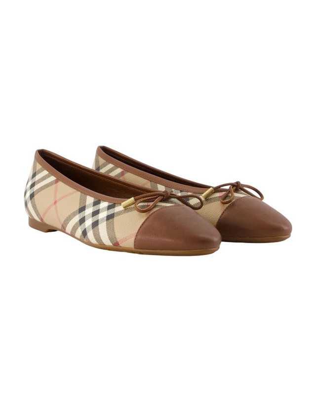 버버리 [해외직구] 26 F/W 버버리 LF HIGHGATE 05 발레슈즈 플랫슈즈 BURBERRY 신세틱 멀티 8132349-A7028 B0732274768 착용컷