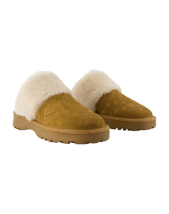버버리 [해외직구] 26 F/W 버버리 LF FLINT 뮬 BURBERRY 레더 멀티 8135198-C1824 B0732297482 착용컷