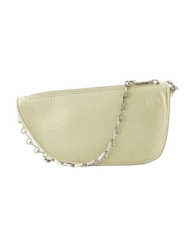 버버리 [해외직구] 24 S/S 버버리 마이크로 슬링 쉴드 크로스바디 BURBERRY 레더 베이지 8083473 B0731433353 착용컷