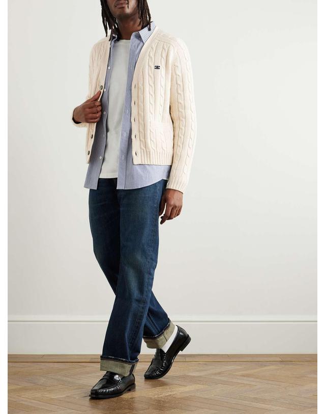 셀린느 [해외직구] 25 S/S 셀린느 슬림핏 로고-엠브로이드 케이블니트 스웨이드 캐시미어 가디건 2AD5G362W. B0081661102 착용컷